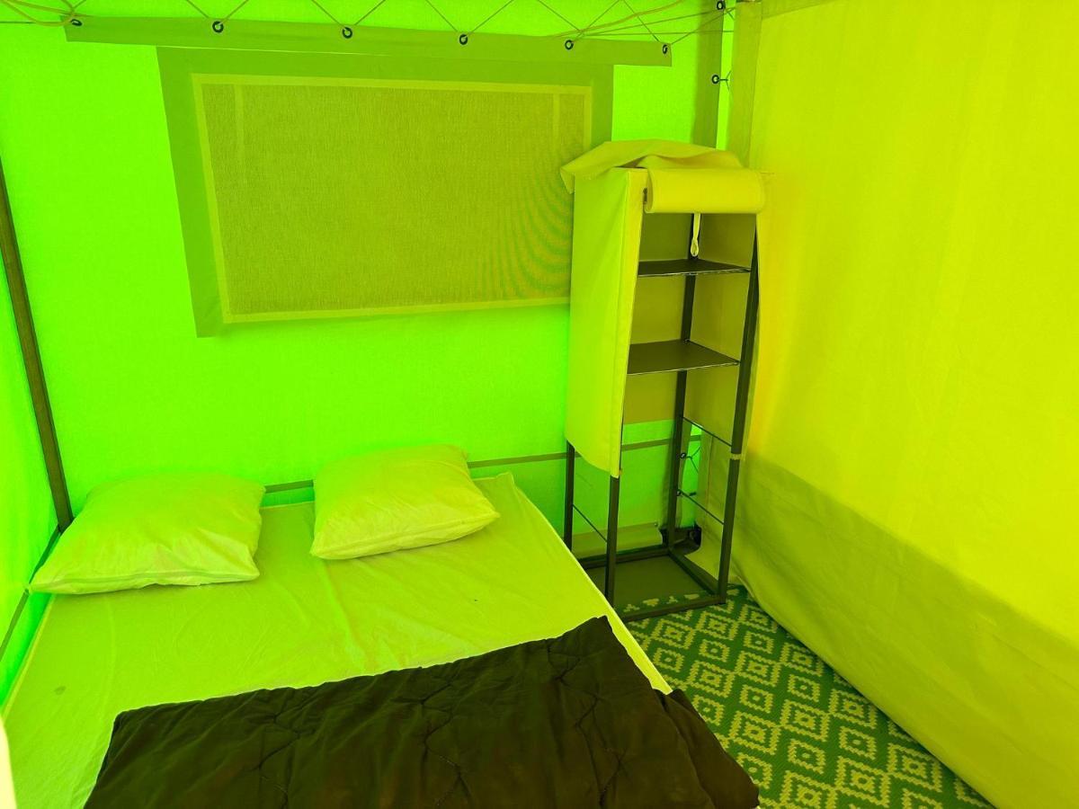 Les Eychecadous Hotell Artigat Exteriör bild