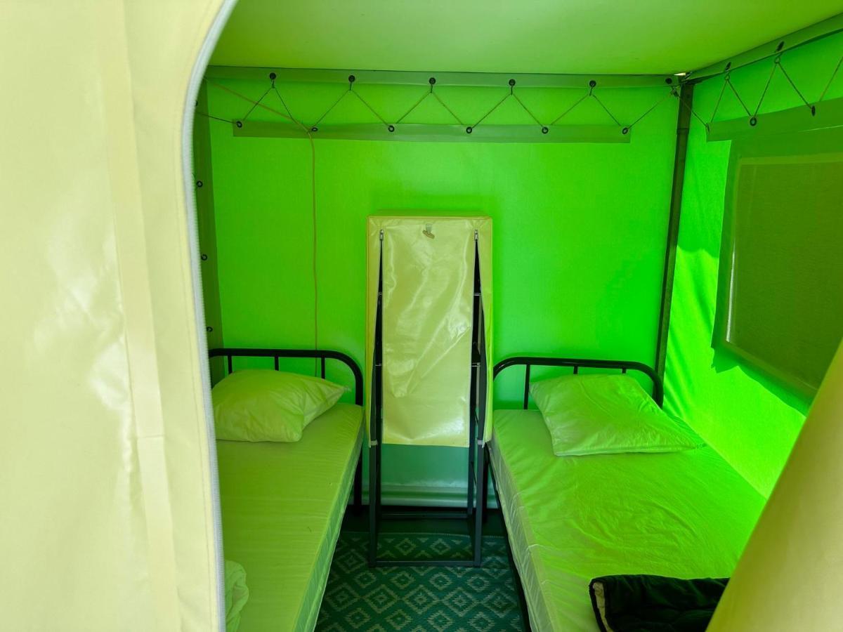 Les Eychecadous Hotell Artigat Exteriör bild