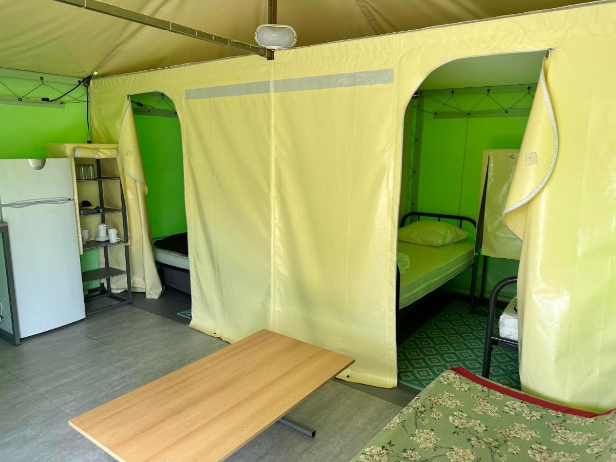 Les Eychecadous Hotell Artigat Exteriör bild